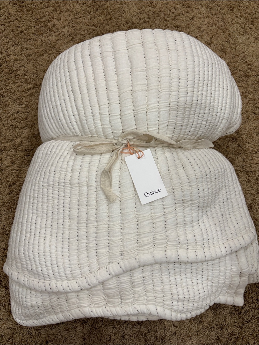 Quince Organic Cotton Channel Stitch Coverlet King Undyed - Picture 6 of 11